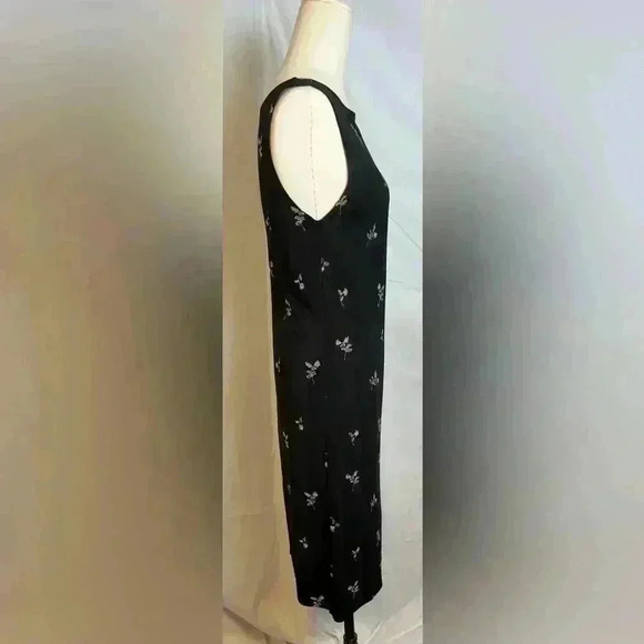 Ann Taylor Black Sheath Dress with embroidered white flowers (size 10) - Picture 4 of 7